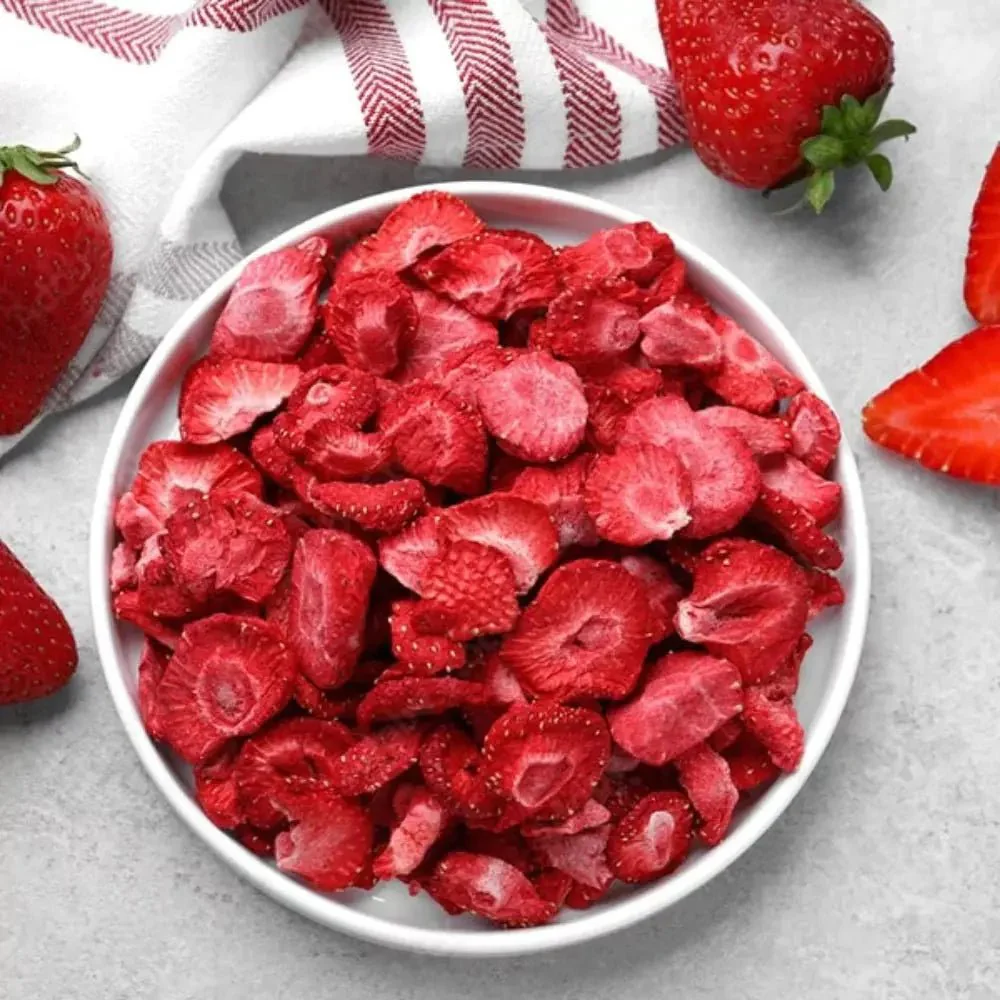 dried strawberry خشک اسٹرابیری dried strawberry خشک اسٹرابیری